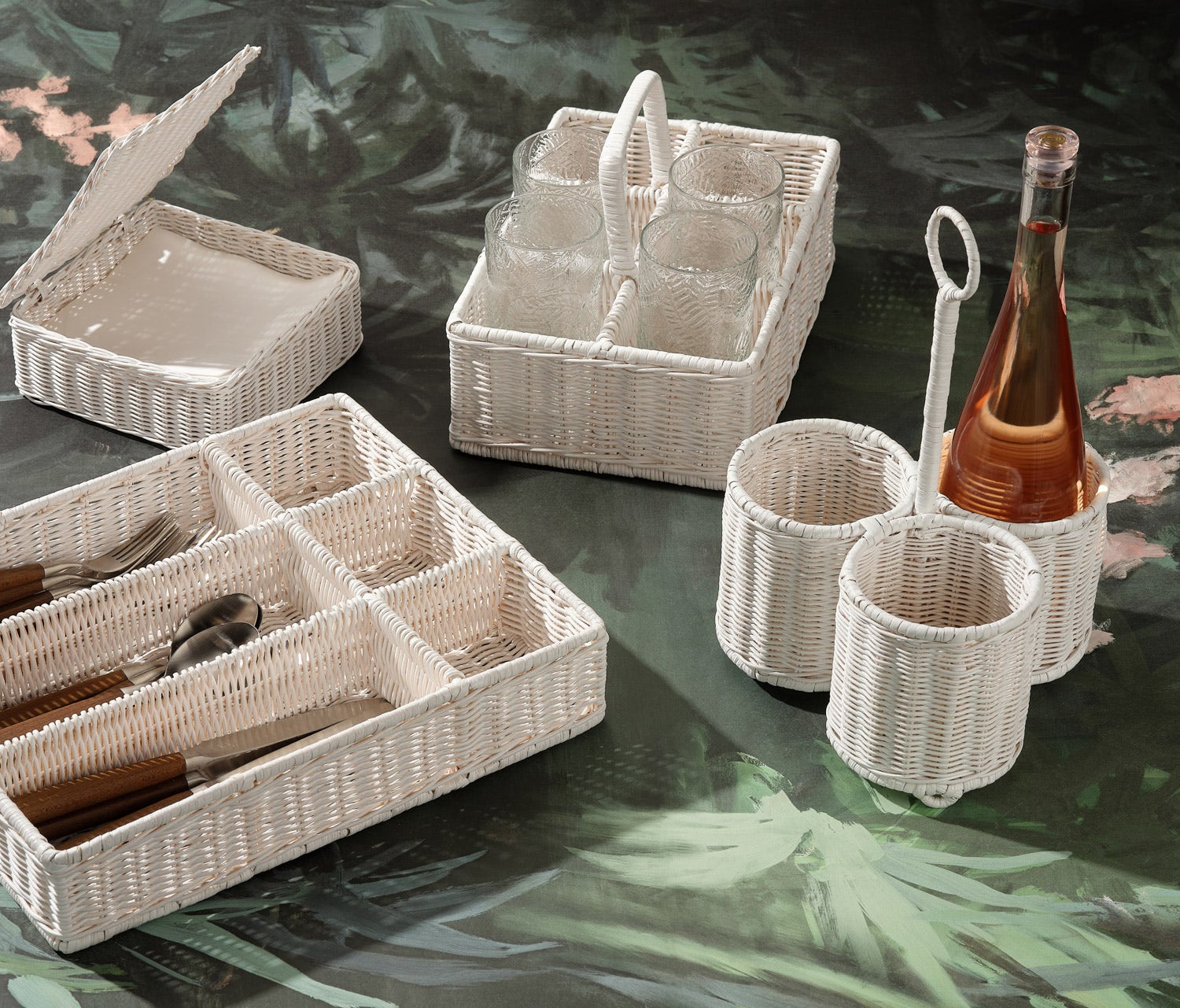 Wicker wine caddy clearance